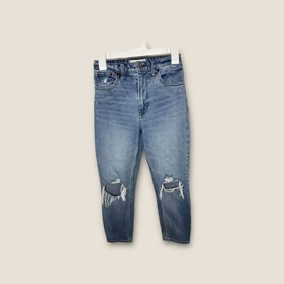 Abercrombie & Fitch Curve Love The Mom High Rise Jeans Size 24 Short - Picture 1 of 4